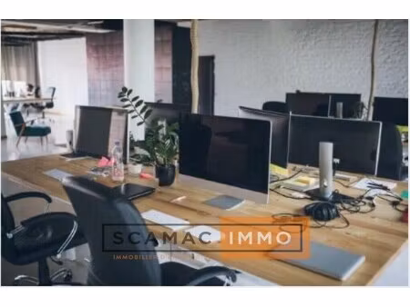 location bureaux 250 m²
