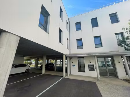 location bureaux 124 m²