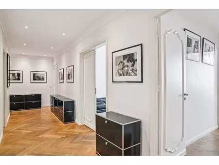 location bureaux 120 m²