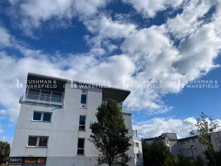 location bureaux 96 m²