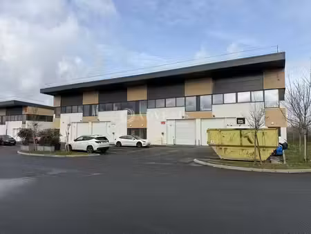 location local d’activités bussy saint georges 77600 421m²