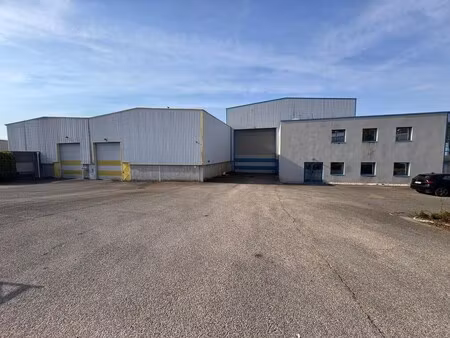 vente local d’activités beligneux 01360 3480m²