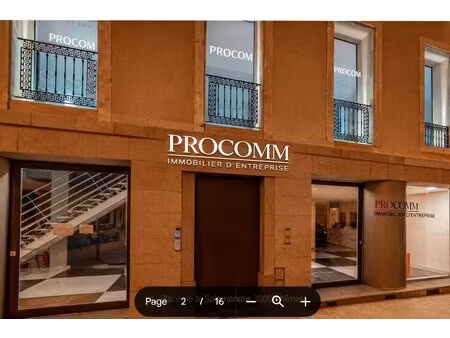 location commerce nimes 30000 744m²