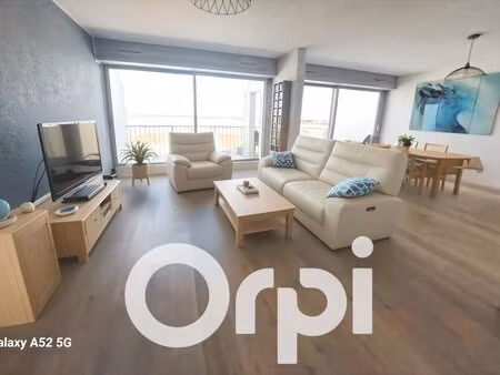 à vendre rive droite à palavas-les-flots appartement t2 entièrement rénové avec parking en