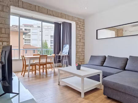location appartement 1 pièce 40m² juan les pins 06160