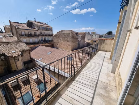 location appartement 3 pièces 82 m2 à montpellier