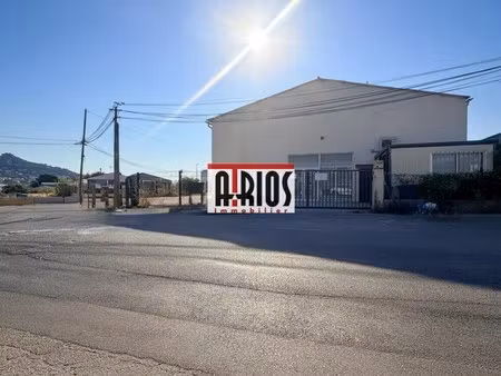 location entrepôt hyeres 83400 450m²