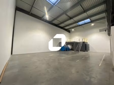 location local d’activités villeneuve la garenne 92390 520m²