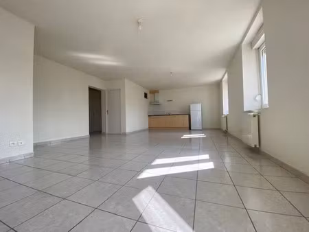 location appartement 3 pièces 68 m² à charquemont (25140)
