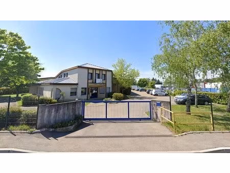 location local d’activités lentilly 69210 1685m²