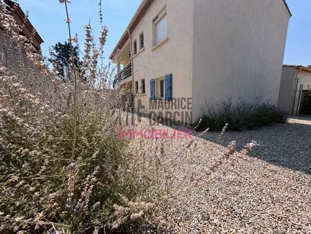 carpentras superbe rez-de-jardin dans une maison de 2 lots  terr