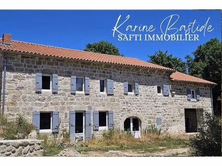 belle maison en pierre de 300 m² à finir d aménager