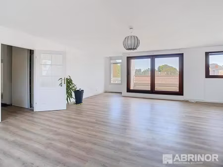 location appartement 4 pièces 120 m² à lille (59800)