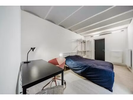 maison en colocation à boulevard alfred de fontaine charleroi (vbe48520)