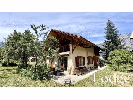 vente maison 8 pièces 140m2 puy-saint-vincent 05290 - 799000 € - surface privée