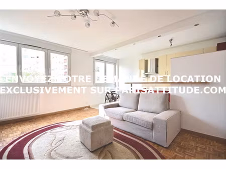 location meublée appartement 3 pièces 65 m² à courbevoie (92400)  1 700 €
