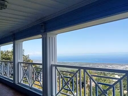 location appartement 3 pièces meublé 70m² l etang sale 97427