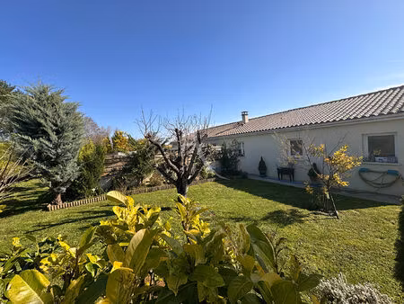 vente maison 5 pièces  114.00m²  saintes