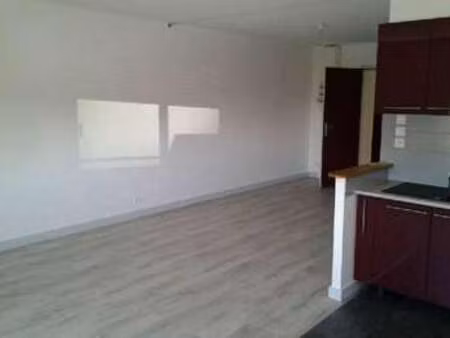 location appartement t1 à chemille (49120) : à louer t1 / 38m² chemille