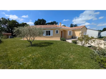 vente villa 5 pièces  118.84m²  lévignac