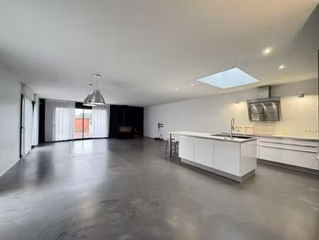 maison de luxe de 5 pièces en location à boves  france
