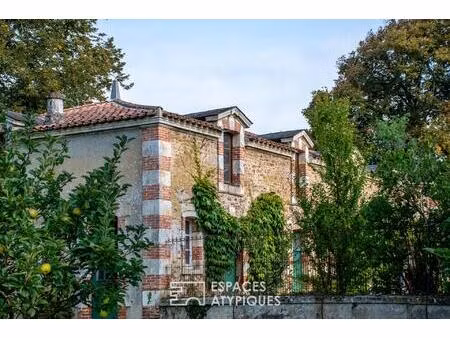 domaine historique : un trésor architectural au coeur de talmont