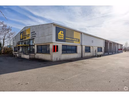 vente local d’activités vaulx-en-velin 69120 345m² à 349m²
