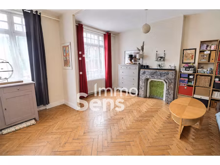 vente maison 4 pièces 98 m² à la madeleine (59110)  349 900 €