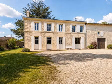 vente maison 7 pièces 141 m² à saint-symphorien (79270)  366 000 €
