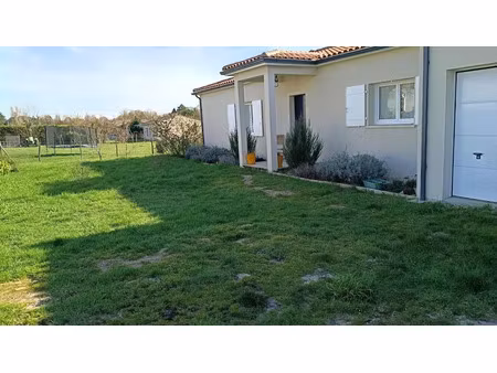 vente maison 5 pièces 134 m² à saint-georges-des-coteaux (17810)  369 250 €