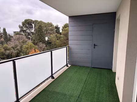 t2 meublé 40.40 m2 - terrasse et parking / secteur sabines