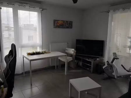 location appartement 2 pièces 45 m² à blagnac (31700)