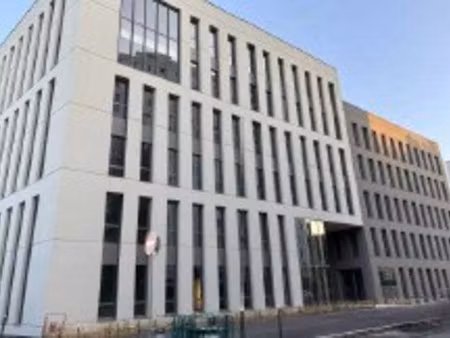 location bureaux 385 m²