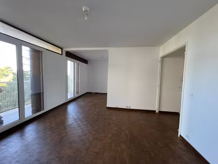 location appartement 3 pièces 62m2 marseille 9eme (13009) - 990 € - surface privée