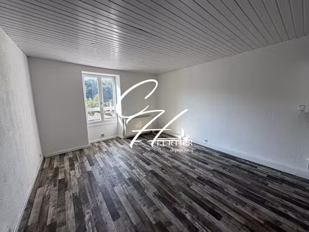 location appartement 2 pièces 44m2 voiron 38500 - 480 € - surface privée