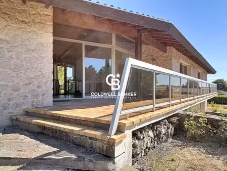 maison d'architecte de 6 chambres: jardin arboré & vue dégagée