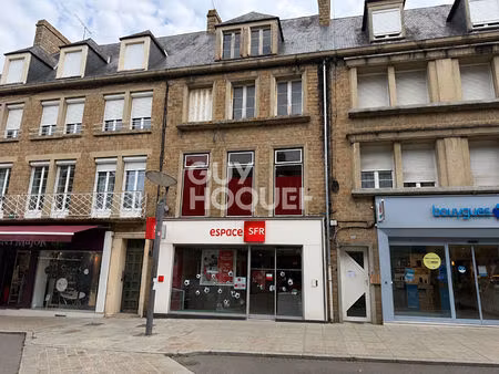 à vendre au coeur du centre-ville d'avranches  immeuble mixte