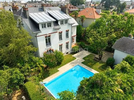 villa 13 pièces