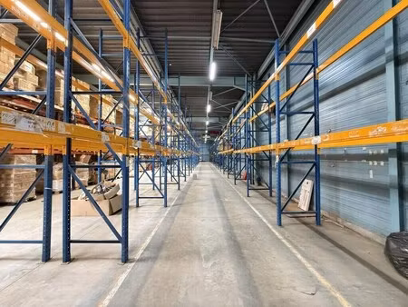 location entrepôt louvres 95380 1200m²