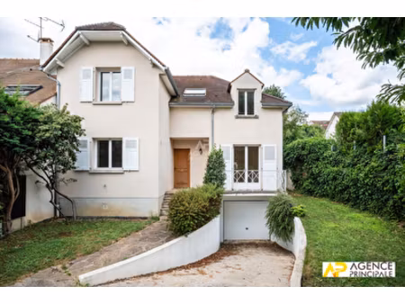 maison à maisons-laffitte