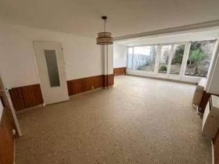 location appartement 2 pièces à cherbourg-octeville (50100) : à louer 2 pièces / 63m² cher