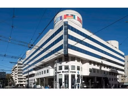 vente bureaux 135 m² à 3 032 m²