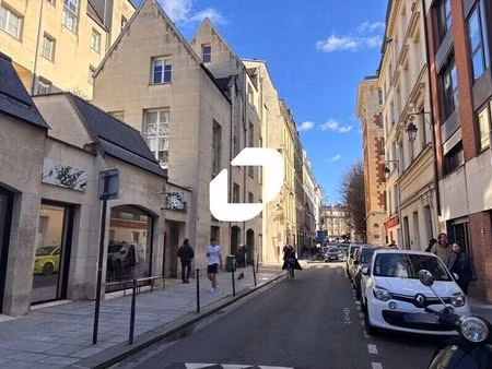 location commerce paris 75003 74m²