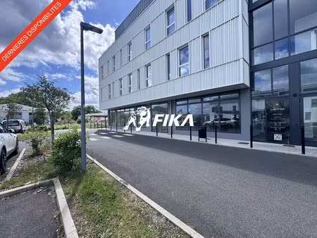location commerce saint medard en jalles 33160 400m²