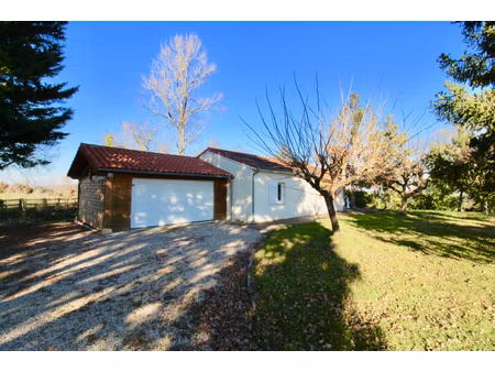 castella  entre villeneuve sur lot et agen  maison de plain pied f3 de 63 7 m2 avec jardin