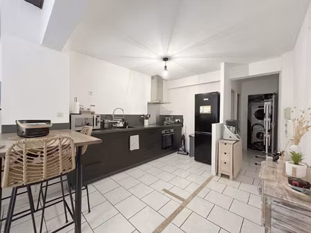 t3 meuble avec balcon au centre du village !!!