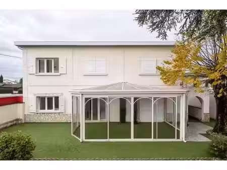 vente maison 10 pièces 220 m² à cenon (33150)  460 000 €