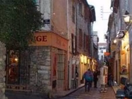 location appartement t1 à antibes (06160) : à louer t1 / 18m² antibes