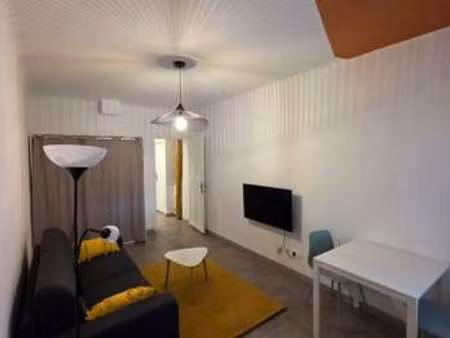 location appartement t1 meublé à bédarrides (84370) : à louer t1 meublé / 25m² bédarrides
