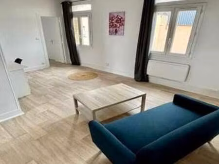 location appartement 2 pièces meublé au havre (76600) : à louer 2 pièces meublé / 42m² le 